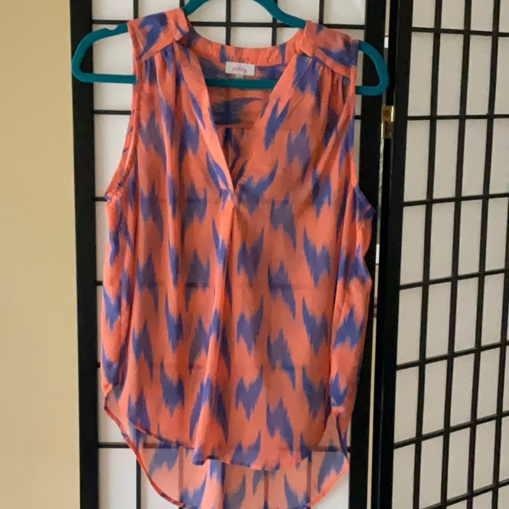 Sleeveless blouse
